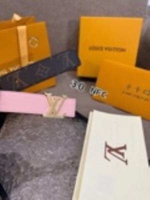 wholesale quality louis vuitton initiales lady belt model no. 830